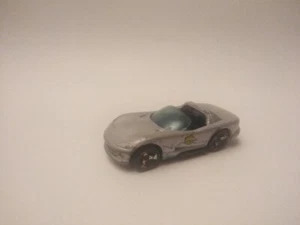 Hot Wheels Dodge Viper RT/10 silver jaws 2000 water polo 1/64 scale - Zdjęcie 1 z 5