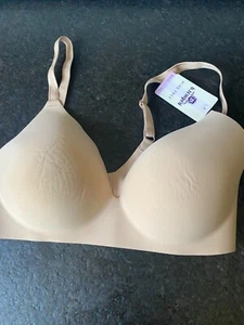 B Temptd Bra Womens B Wowd Wirefree Scalloped V Neck Shoulder Strap Contour 34D - Picture 1 of 6
