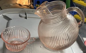 Vintage rosa Depression Glas Rand abgewinkelt Krug und Tasse - Bild 1 von 6
