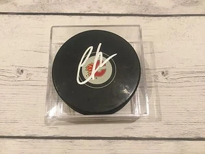 Disco de hockey Calgary Flames firmado autografiado por Chad Johnson a - Imagen 1 de 1