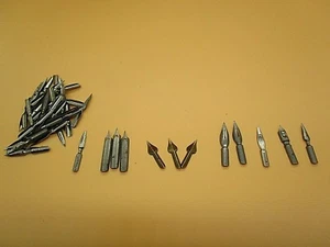 LOT D ANCIENNE PLUMES MAILLAT BAIGNOL FAIRJON LA COMTOISE BLANZY - Picture 1 of 1