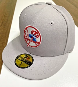 Mens New Era NY Yankees Gray Deck Fitted Size 7 59FIFTY Snapback Hat Cap - Picture 1 of 9