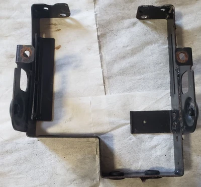 Invertor Mounting Rack for PREDATOR Inverter Generator 2000 Watt 59135 - Image 1 of 4