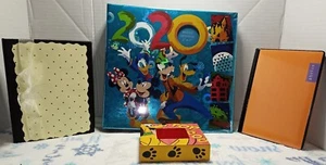 Lote de 4 álbumes de fotos Disney 2020, diseño de cinta y punto y un marco de fotos - Imagen 1 de 18