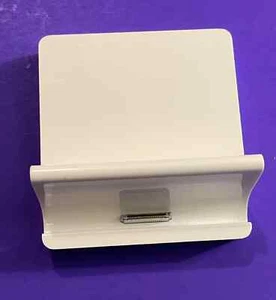 Beautiful Apple A1381 White 30-Pin Docking Station For iPad 1/2/3 & iPod Touch - Picture 1 of 3