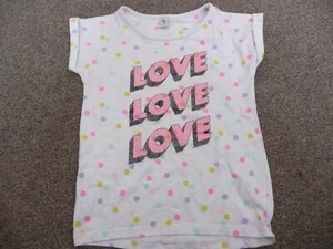TU GIRLS 8 YEARS WHITE AND NEON R SPOTS LOVE TSHIRT TOP SUMMER VIBES - Picture 1 of 3