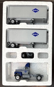 Overnite Transportation Doubles 1989 Winross Trucks FL/S - Picture 1 of 4