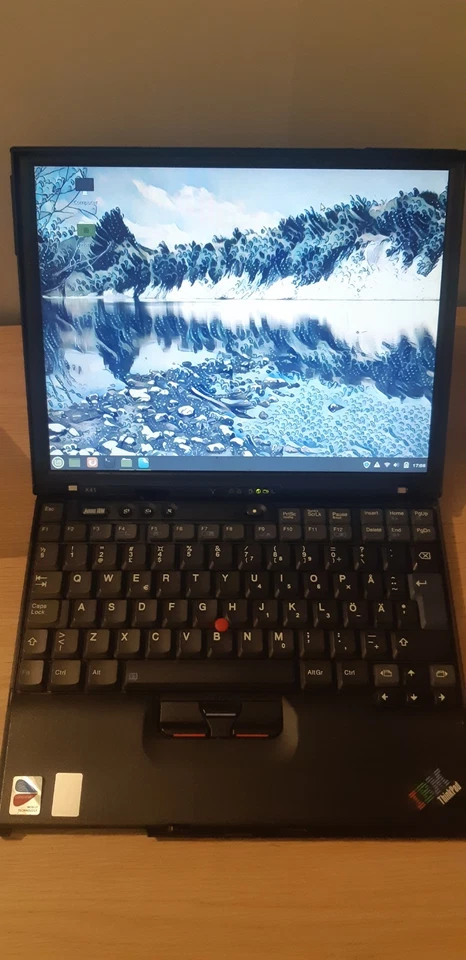 IBM ThinkPad X41 Pentium m 1.6Ghz SSD - Image 1 of 4