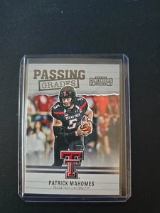 2017 Panini Contenders Draft Picks - Passing Grades Patrick Mahomes II #5 (RC) - Picture 1 of 2