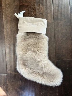 Medias de Navidad Mono Dena de terciopelo de piel sintética marrón tostado Pottery Barn nuevas sin etiquetas Foto 1 de 2