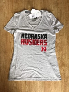 NWT ADIDAS NEBRASKA HUSKERS Aeroknit ClimaCool V-neck T-shirt Women's M Gray - Picture 1 of 3