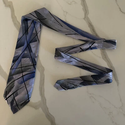 Corbata de seda hecha a mano J.Garcia limitada de pies de teatro griego 43 corbata para hombre Foto 1 de 4