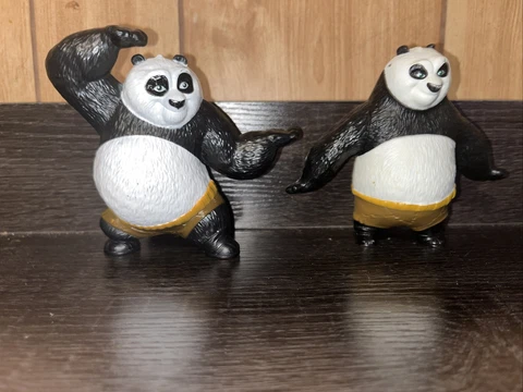 2 kung fu panda action figures Cover