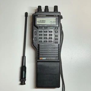 KENWOOD TH-75 Handheld Transceiver w/ Diamond RH700 Antenna & BT-6 Battery Case - Picture 1 of 11