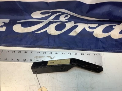 Новый из старых запасов 1969 1970 1971 1972 Ford F100 F250 F350 пикап тормозной кронштейн - Изображение 1 из 4