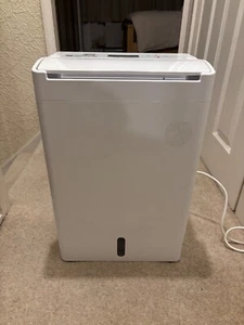 Meaco DD8L-ZAMBEZI Antibacterial Desiccant Dehumidifier - White - Picture 1 of 4