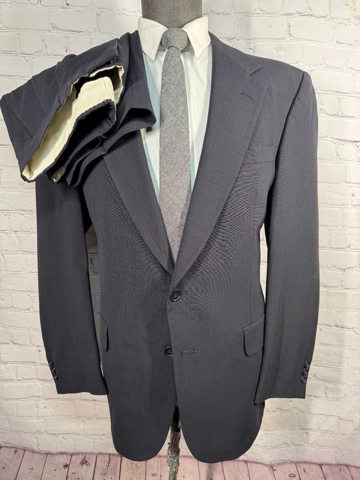 BOTANY 500 Mens Navy Blue Classic Fit Pleated 2 Pc Suit 42L Jacket 36x32 Pant - Image 1 of 4