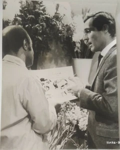 PHOTO D'EXPLOITATION/L'ÉTAU/FREDERICK STRAFFORD/ROSCOE LEE BROWNE/1969/HITCHCOCK - Picture 1 of 2