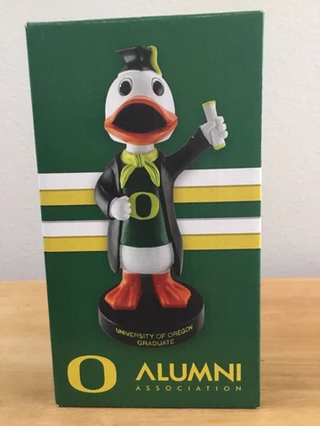 University of Oregon Ducks GRADUATE BOBBLEHEAD w/Cap, Gown, Diploma Cover