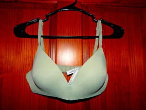 Victoria's Secret Wear Everywhere Bügel BH, leicht gefüttert, Gr. 34 C, neu ohne Etikett - Bild 1 von 3