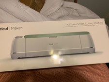 New listing
Cricut 2006397 Maker Machine - Easy Press 2 Mint bundle with lots of accessories
