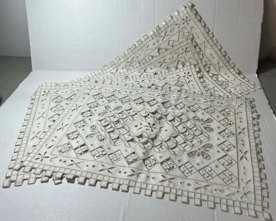 Hand made lace embroidered set of 4 cutwork rectangular placemats 20" x 14" New - Image 1 of 3