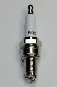 Nuova candela F6TC Torch Champion N9YC NGK BP6ES Stens 131-047. USA!! - Foto 1 di 1