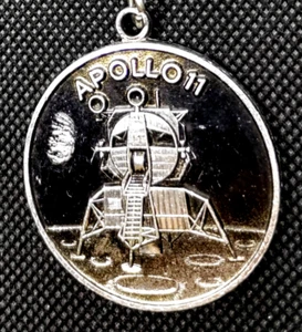 Schlüsselanhänger Apollo 11 Mondlandung Gedenken 1969 aus Leichtlegierung - Bild 1 von 7