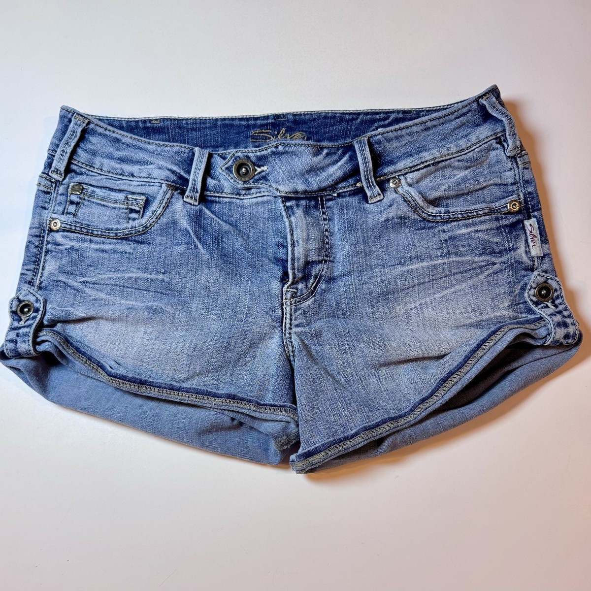 Silver Jeans Denim Low (6.5-8.5 in) Rise Shorts for Women