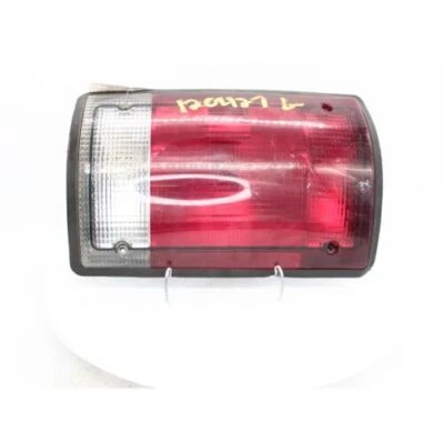 Conjunto de luz trasera Ford E-150 Econoline 1997 número de pieza 5C2Z13404AA Foto 1 de 4