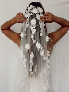 Elegance Wedding Veil with 3D FlowersBridal Veil 4M Wedding Dresses with Organza