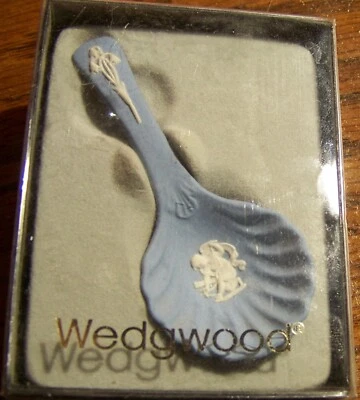 Wedgwood Christening Spoon J1000 3839 blue Jasperware Cupid Stringing Bow - Image 1 of 4