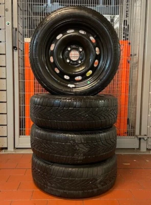 4x FORD Stahlfelgen Räder Radsatz / Winterreifen / 4,0-4,5mm / DOT2218 - Bild 1 von 4