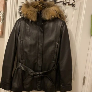 Andrew Marc Women’s (S)Leather Jacket Coat Belted, Hooded with Racoon Fur Trim. - Picture 1 of 20