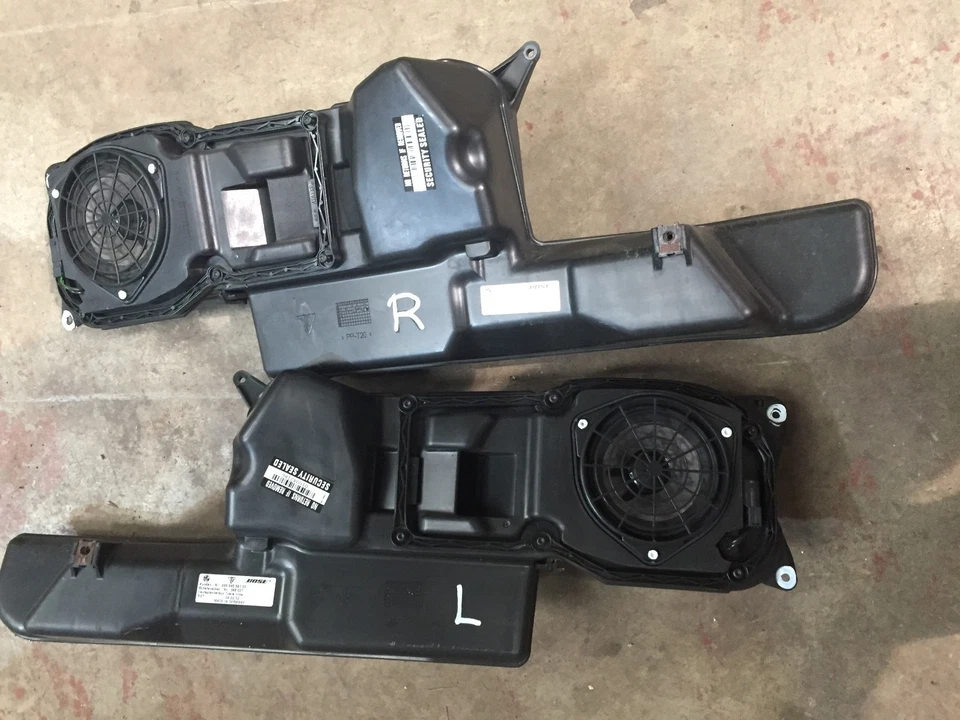 PORSCHE BOXSTER 986 - 911 996 BOSE DOOR SPEAKERS   986 BOSE SPEAKERS  NM02 DEU - Image 1 of 4