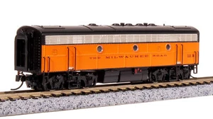 Broadway Limited 7773 N Scale MILW EMD F7B Orange & Black Diesel Locomotive 114B - Picture 1 of 3