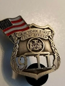 9/11 NEW YORK STATE COURT OFFICER W/FLAG COMMEMORATIVE PIN - Picture 1 of 1