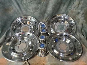 4 simuladores de acero inoxidable GM con 4 6 tapas centrales lengüetas GMC CHEVY CADILLAC  - Imagen 1 de 3