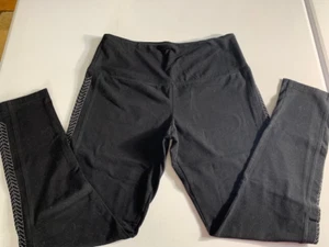 INTRO LOVE THE FIT TUMMY CONTROL LEGGINGS BLACK W/SILVER CHEVRON RIVET PATTERN M - Picture 1 of 4