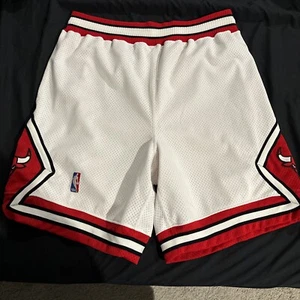 Authentic Nike Chicago Bulls Game Shorts - Picture 1 of 5