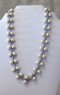 Collar de cadena vintage Ann Taylor tono plata imitación perlas estrás racimo #A Foto 1 de 4