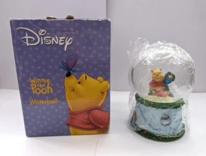 Disney Winnie the Pooh Waterball Navidad Snow Globe 2001 Excelente Estado - Imagen 1 de 9