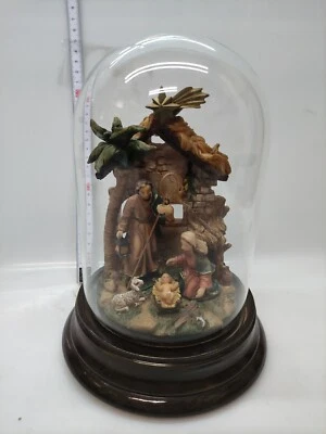 Presepe Napoletano Artigianale In Campana di Vetro - Immagine 1 di 4