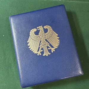 Caja de pedido para la Orden del Mérito Alemana de la República Federal de Alemania años 70 - Imagen 1 de 8