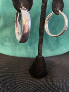 Sterling Silver .925 Milor Italy Shiny Wide Hoop Pierced Earrings - Picture 1 of 5