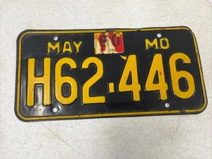 1960 MISSOURI License Plate H62-446 Black Yellow - Picture 1 of 4
