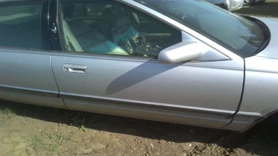 Passenger Right Front Door Fits 92-97 SEVILLE 30139028 - Image 1 of 4