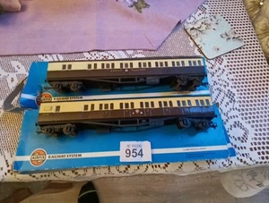 Airfix B Set Auto Coach Conversion 2 Car Set - Picture 1 of 7