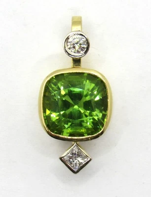 14K & 18K YELLOW GOLD CUSHION CUT PERIDOT & DIAMOND NECKLACE PENDANT CHARM - Image 1 of 4