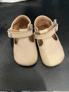 Petit Nord Baby Shoes Beige 18 - Picture 1 of 5